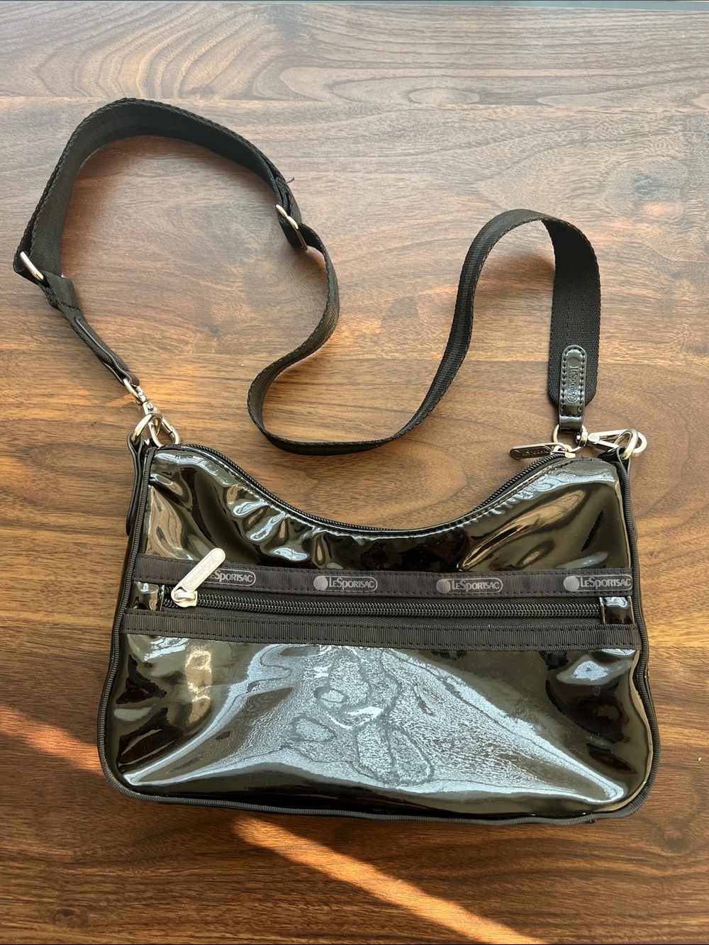 😎Y2K Le Sport Sac 😎Black Patent Crossbody Shoulder Bag